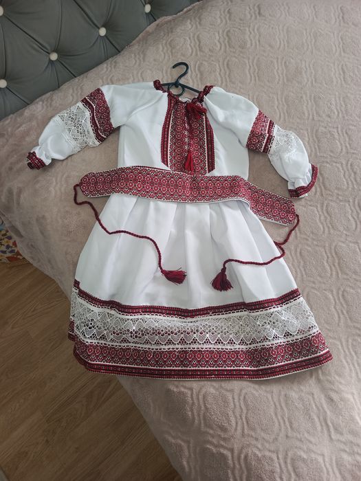 Вишите плаття для дівчинки