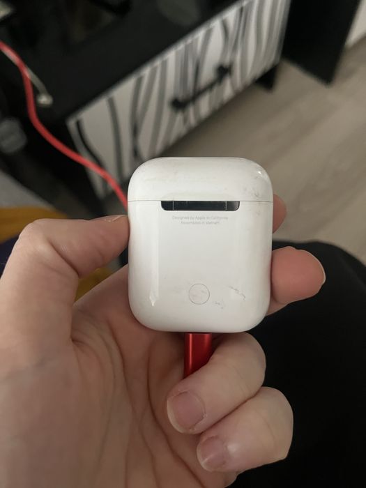 Кейс з навушниками Airpods 1 A1602 читайте опис