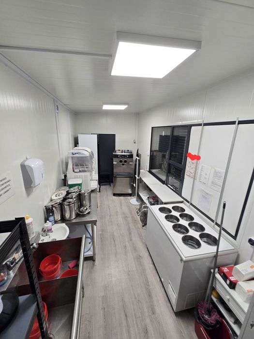 Kontener gastronomiczny 6.0x2,5m