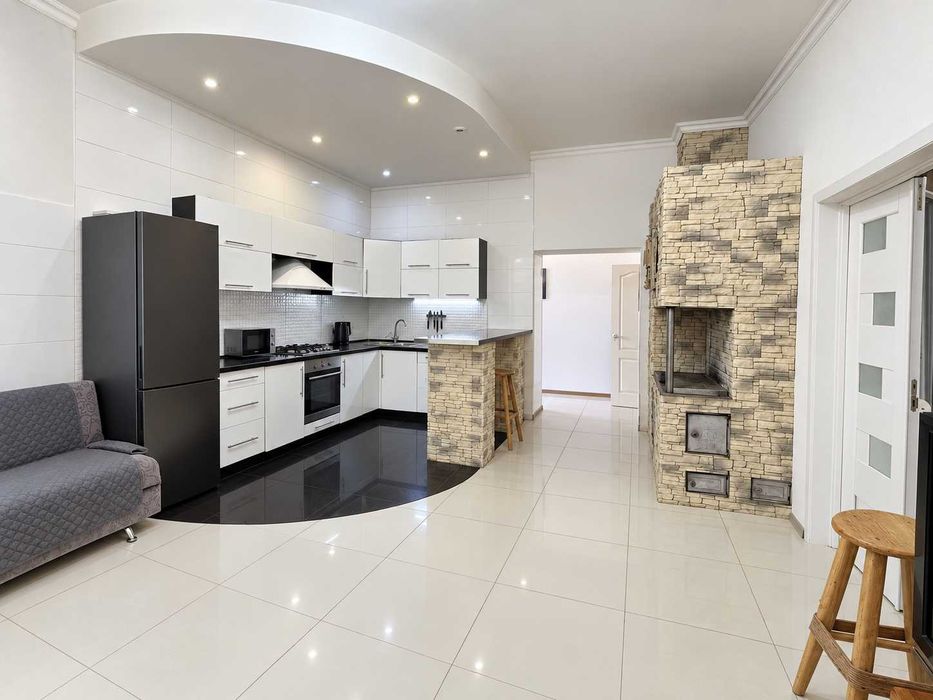 Продам квартиру 58 м² із трьома видами опалення