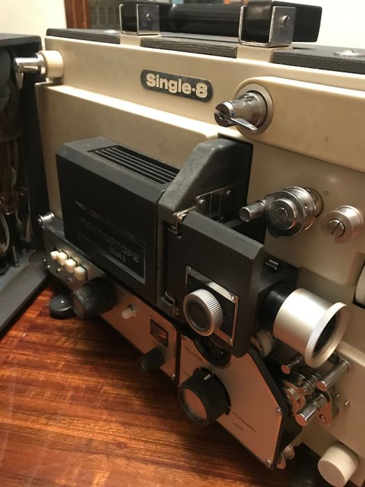 Máquina de projectar super 8 Fujica