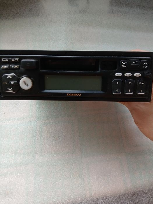 Автомобільна магнітола Daewoo.