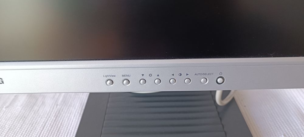 Monitor 17" - LG Flatron L1710S