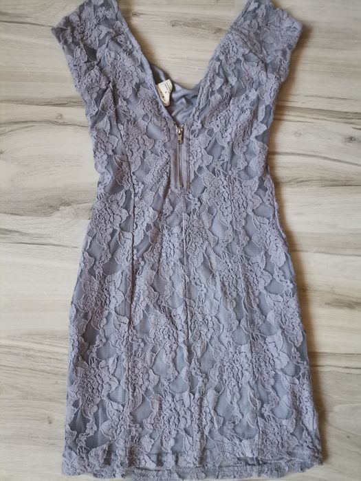 Sukienka koronkowa S