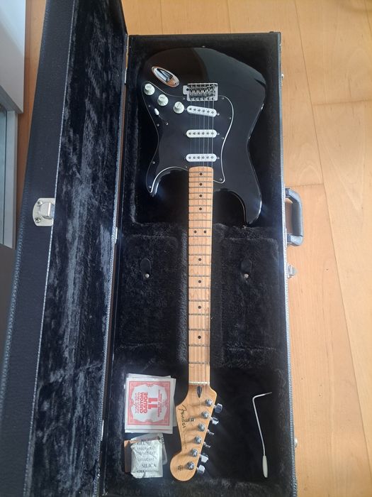Fender Special Edition Stratocaster Black + Seymour Duncan SSL-5 + DiMarzio FS1