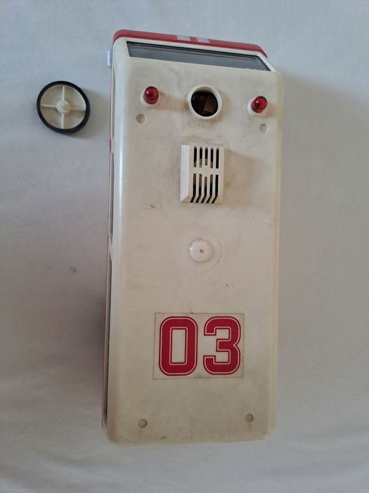 Radziecka zabawka ambulans karetka RAF
