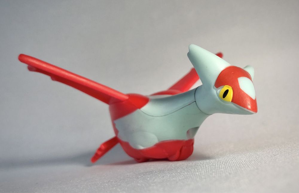 Figurka Pokemon Latias gra wideo Nintendo 2016 stworek