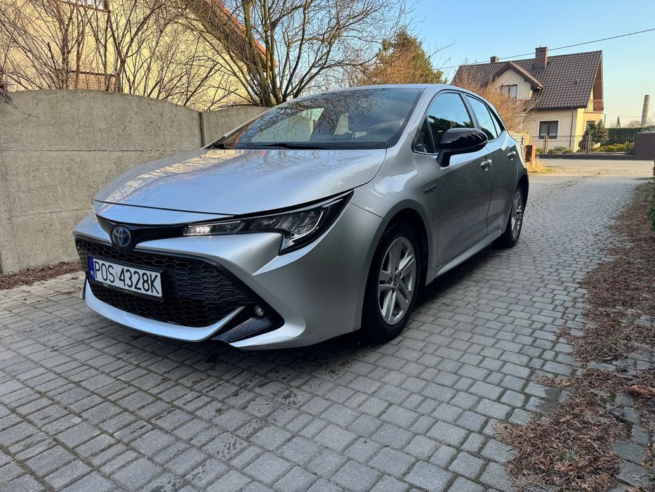 Toyota Corolla 1,8 hybryda (122KM) navi, kamera, tempomat,