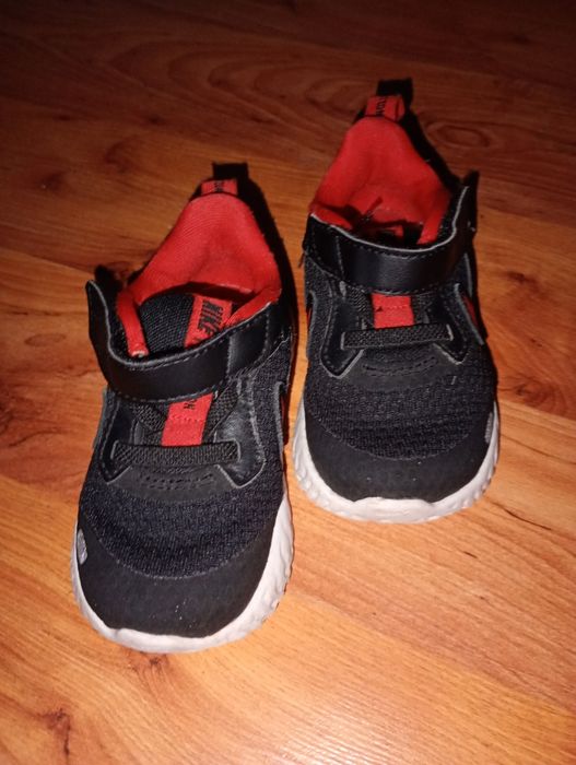 Buty Nike rewolution roz. 21