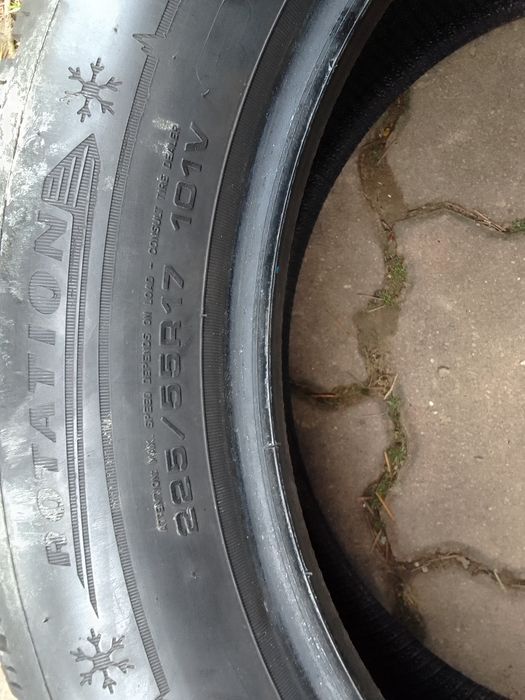 Opona zimowa 225/55r17 DUNLOP 7mm