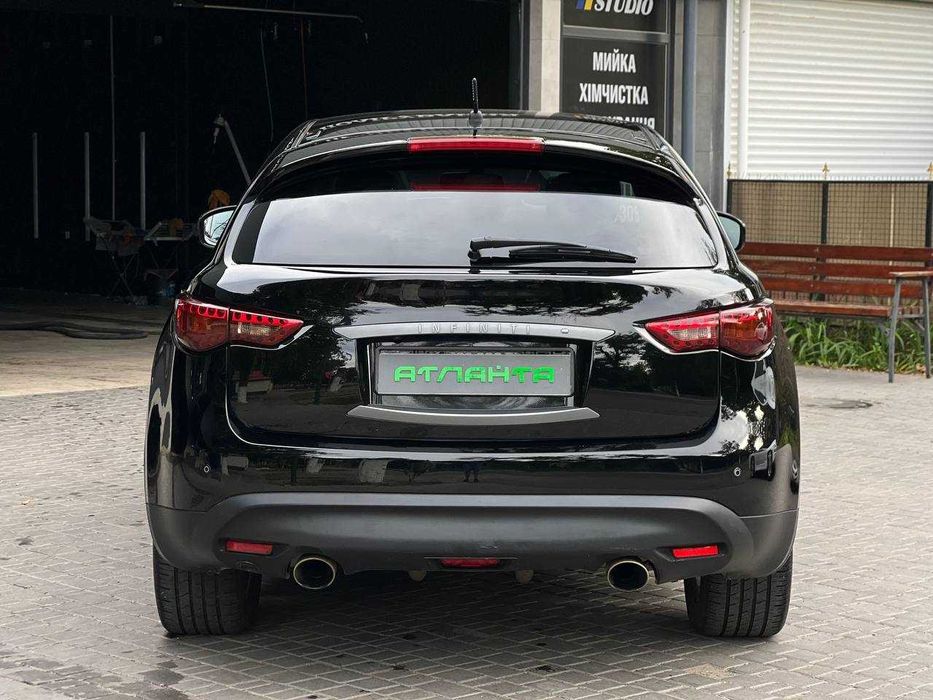 Infiniti QX70 2013