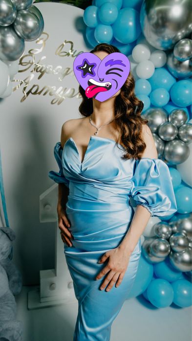 Сукня міді з рукавами