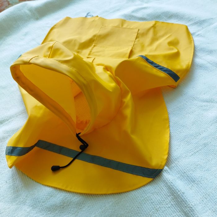 Дощовик для собак