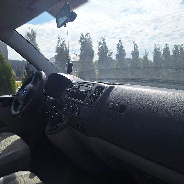 VOLKSWAGEN Transporter T5 2.0 TDI - uszkodzony silnik