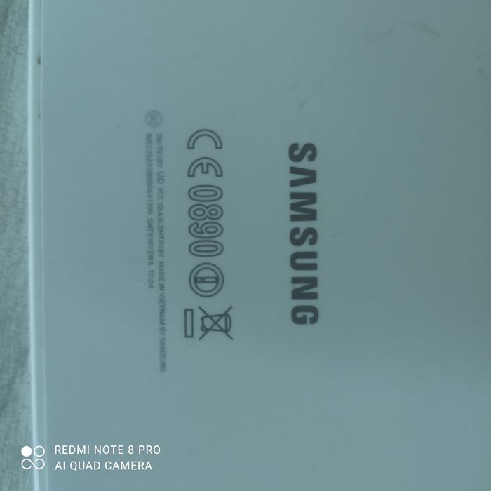 Планшет 10  дюймов Samsung амолед 32Gb встр 3Gb оперативной  SM-T818V