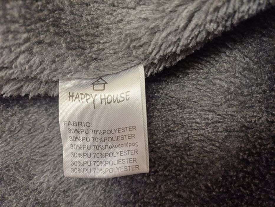 Курточку на зиму дівчинку 8років