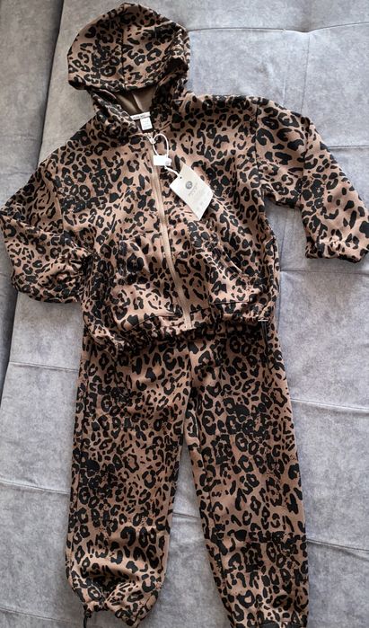 Леопардовый спортивный костюм для девочки 7 лет