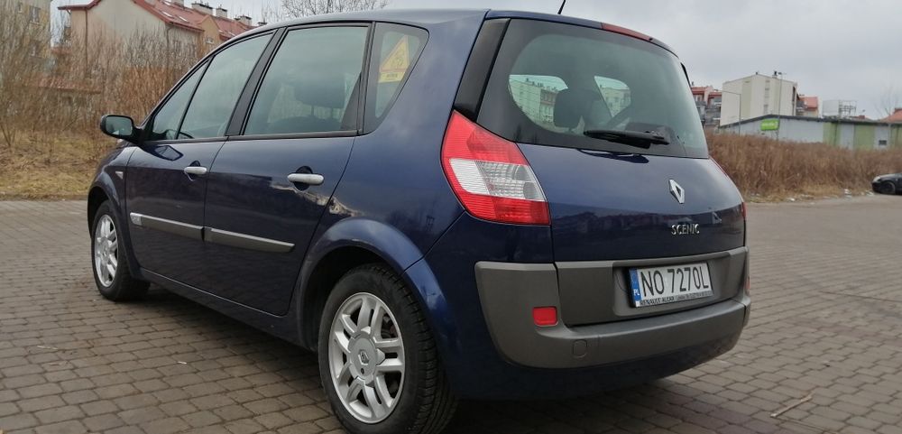 Renault Scenic 2  1.6 16V benzyna 2005 rok