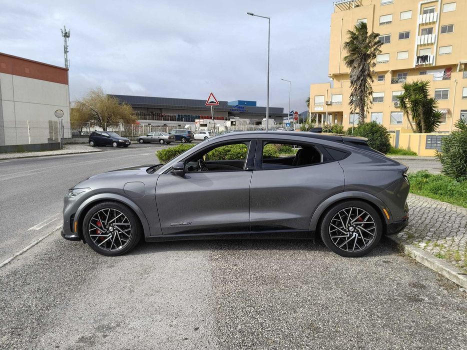 Ford Mustang Mach-E GT 98,7kwh AWD - IVA DEDUTIVEL — photo 4