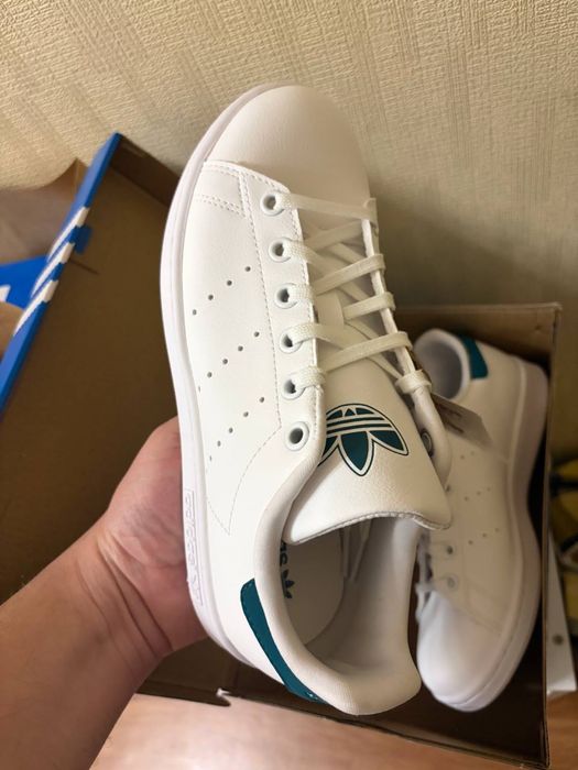 оригінальні adidas stan smith