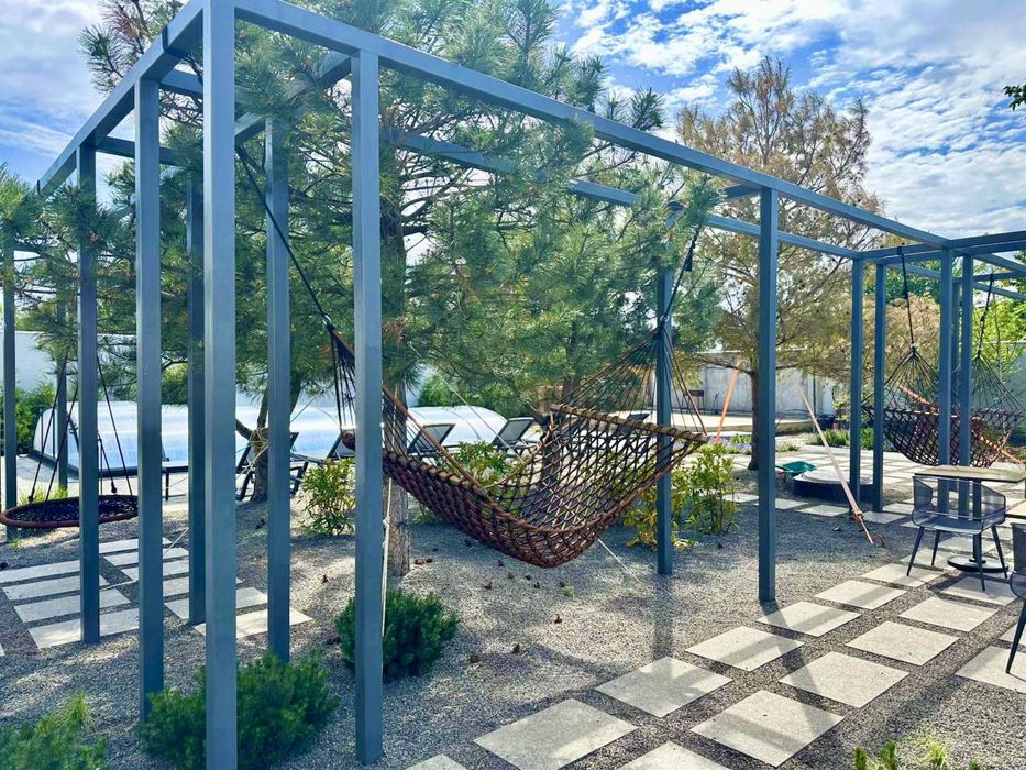 Вілла з лазнею,банкетним залом на 10спалень  для відпочинку /3012