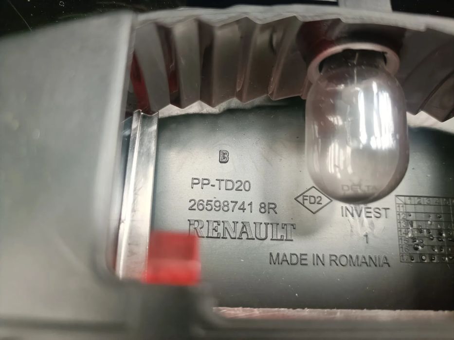 Luz stop adicional / 3º stop DACIA Sandero II (5S_)