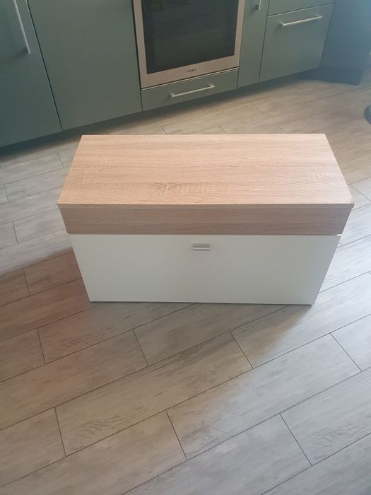 Банкетка у вітальню