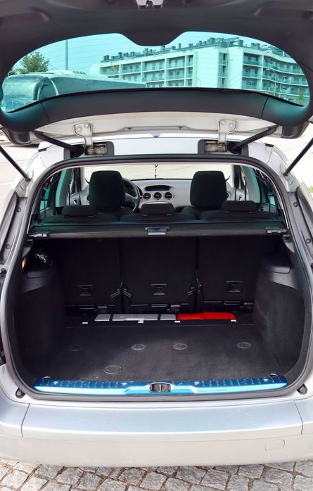 Peugeot 380 SW HDI Ano 2011