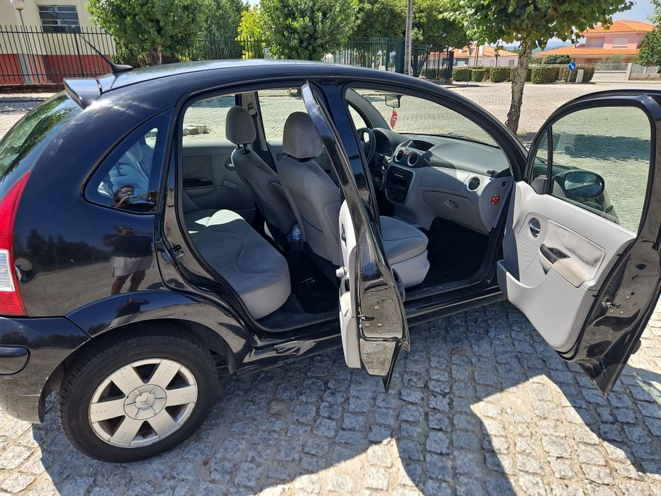 Citroen C3 1 1.1i 60cv Gasolina (Com Avaria Eletrónica)
COM AVARIA ELÉTRICA
