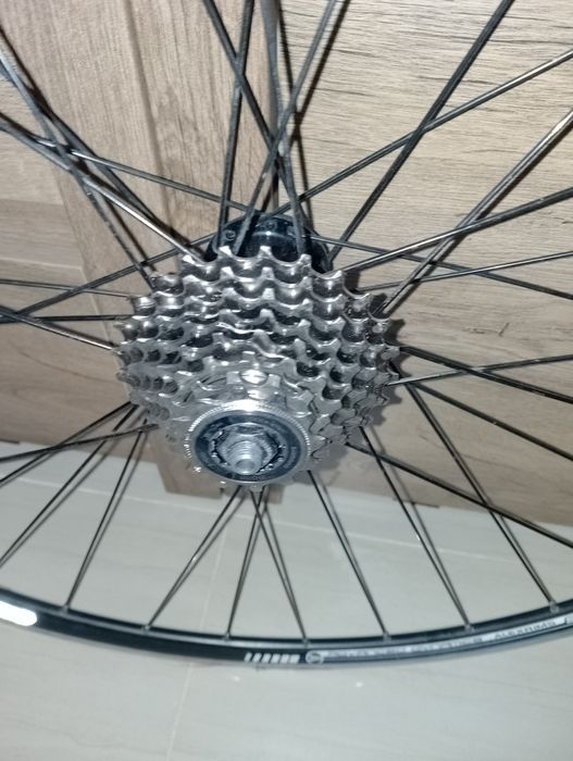 Koło tylne 28” + kaseta Shimano Claris 8s