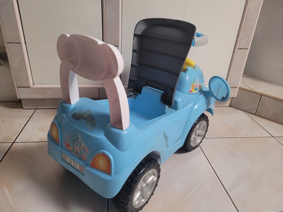 Auto- samochód- jeździk- chodzik