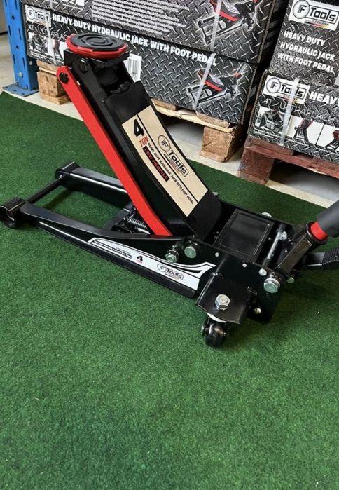 Macaco hidráulico de baixo perfil com pistão duplo 4Tons com pedal