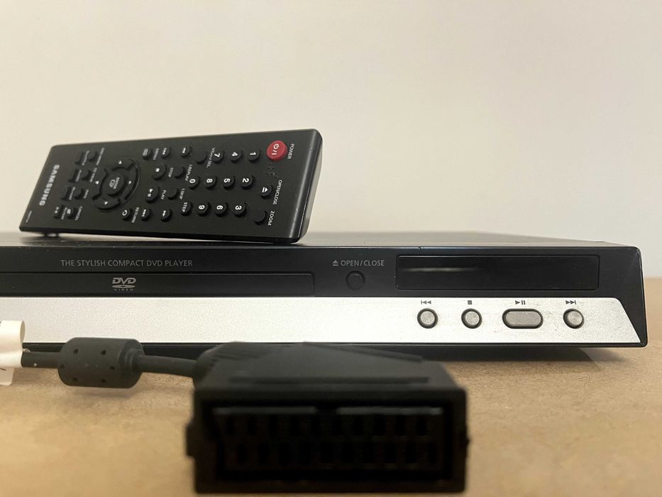 Odtwarzacz Samsung DVD-P171