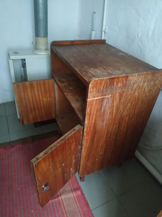 Тумбочка часів ссср.