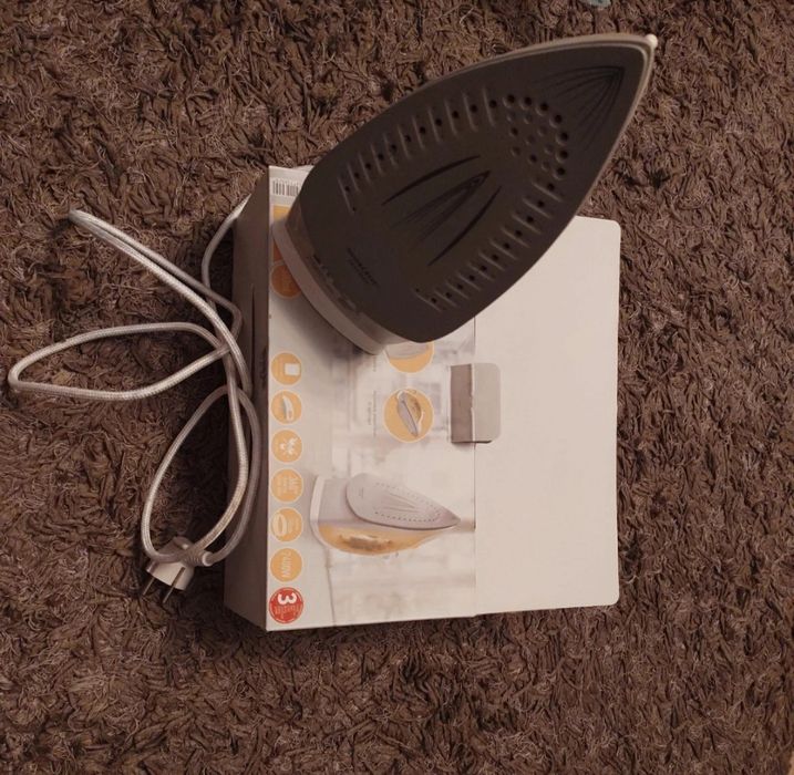 Żelazko parowe 2400w