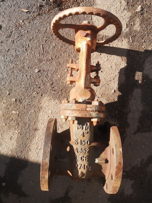 Вентиль задвижка сталь Ду 100 Ру 25