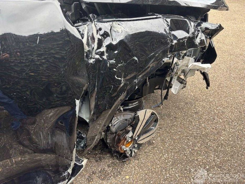 Розборка Volvo C40