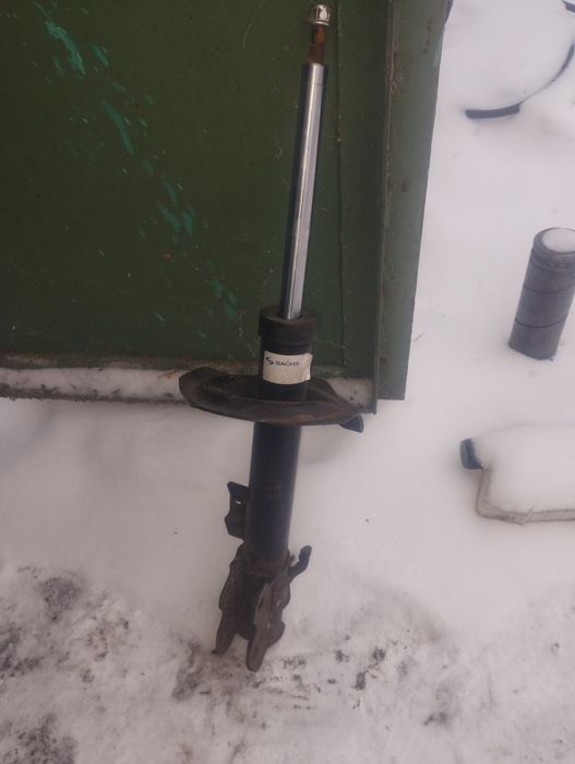 Стойка НІСАН Х-Treil задня права SACHS