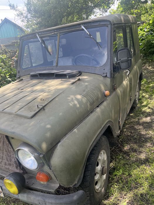 Продам автомобиль уаз