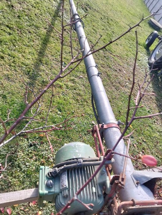 Podajnik ślimakowy  trocin .zboża