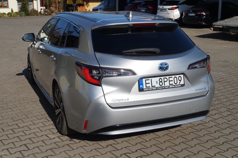 Toyota Corolla 1.8 hybrid + lpg executive