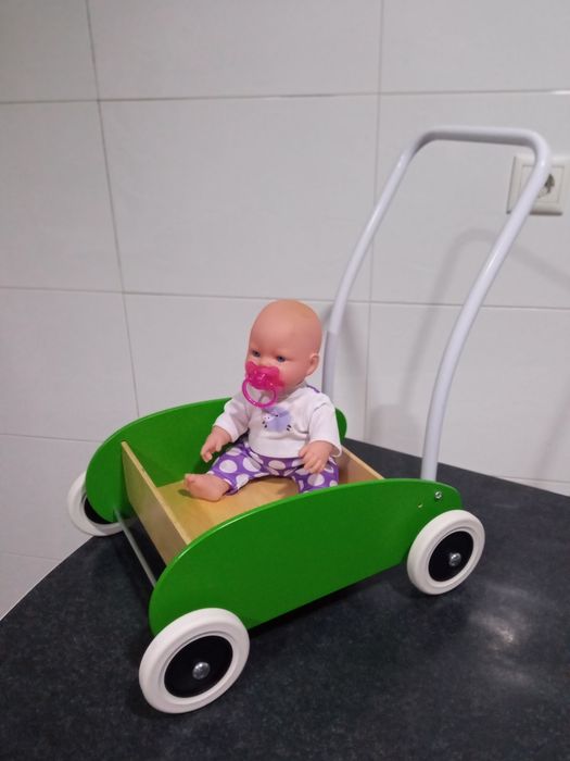 Carrinho com boneco441985131872921601