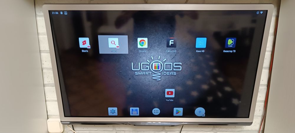 Крепление ,кронштейн телевизора на стену