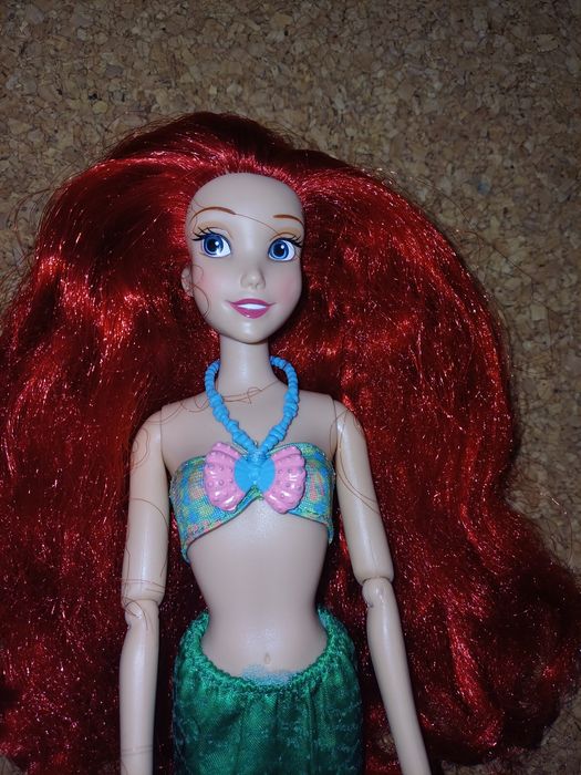 Ariel boneca sereia, Disney.
