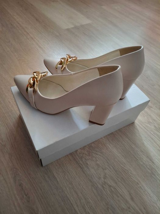 Туфлі в ідеальному стані