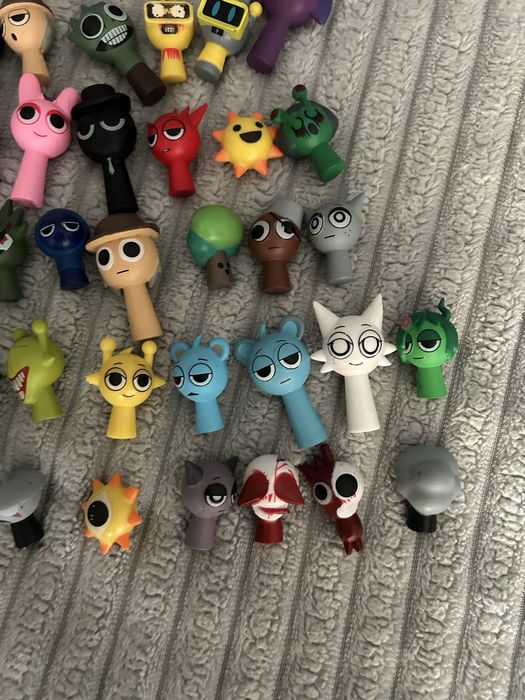 Спрункі фігурки 69 шт.