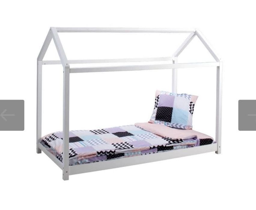 Cama casinha e colchão