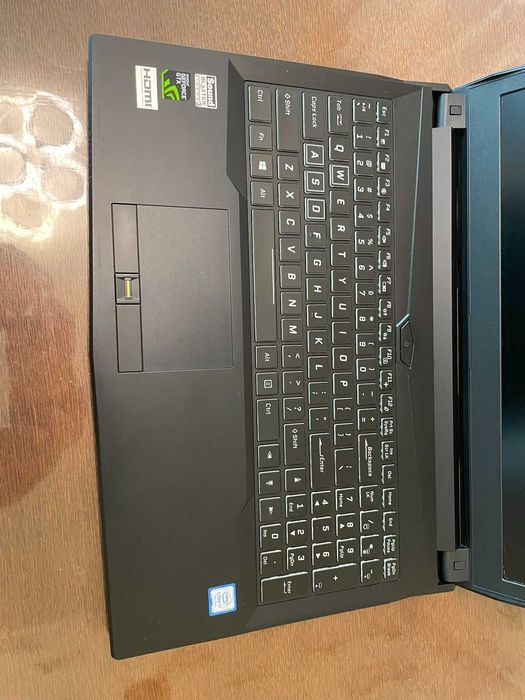 Ноутбук 15" FHD IPS Clevo N850HZ (i7-7700HQ/16/SSD256/Intel UHD)