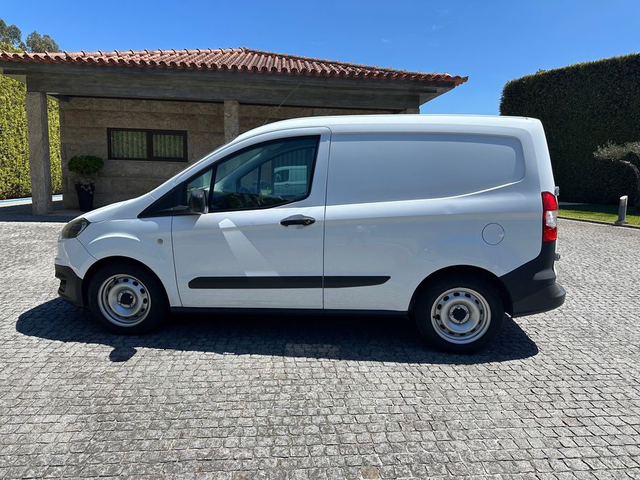 Ford Transit Courier 2018 OPORTUNIDADE!