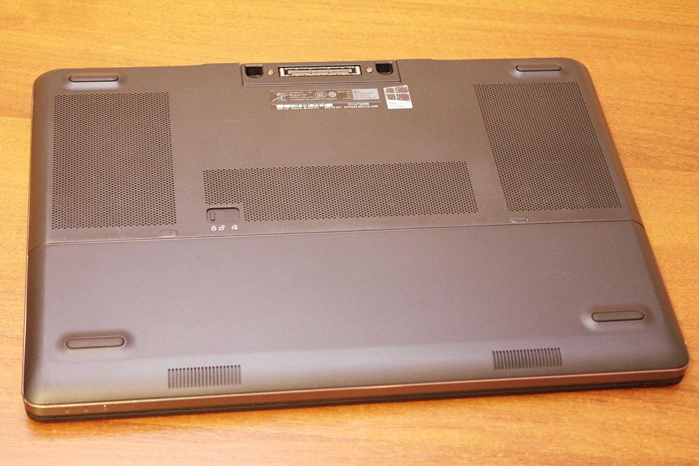 Ігровий Dell Precision 7510/Intel® Xeon E3/16GB/SSD 512GB/NVIDIA Quadro M2000M